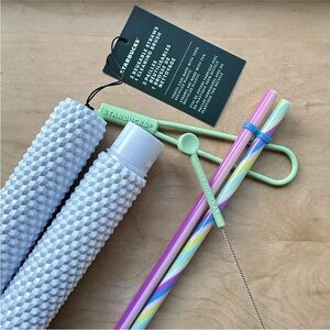 Starbucks 2024 Reusable 2 Plastic Straws Venti Cup Cleaning Brush And Holder
